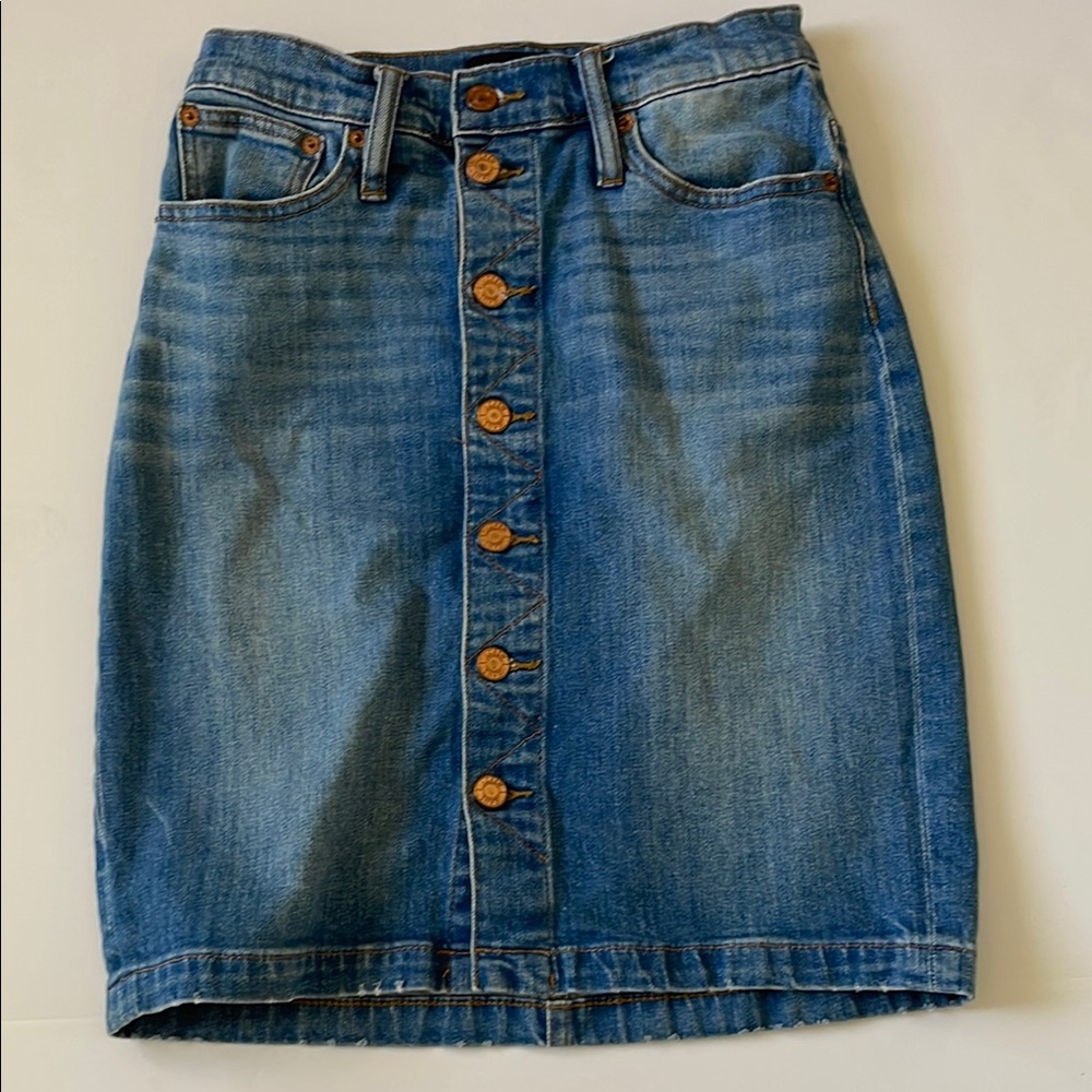 Denim Knee-Length Pencil Skirt button front